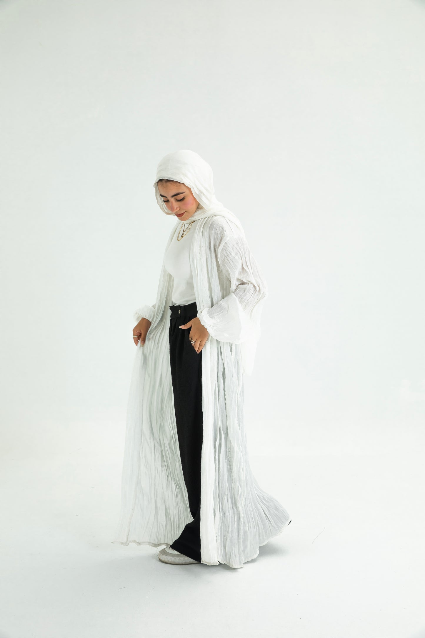 WHITE KIMONO