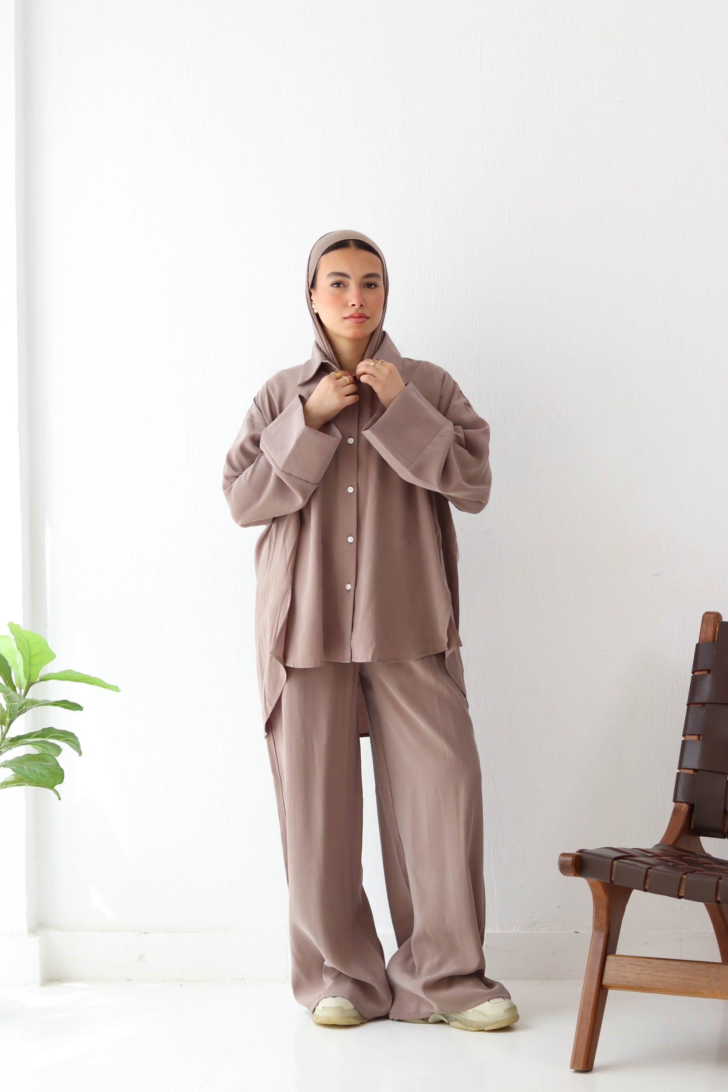 CAFE LAYAL SUIT