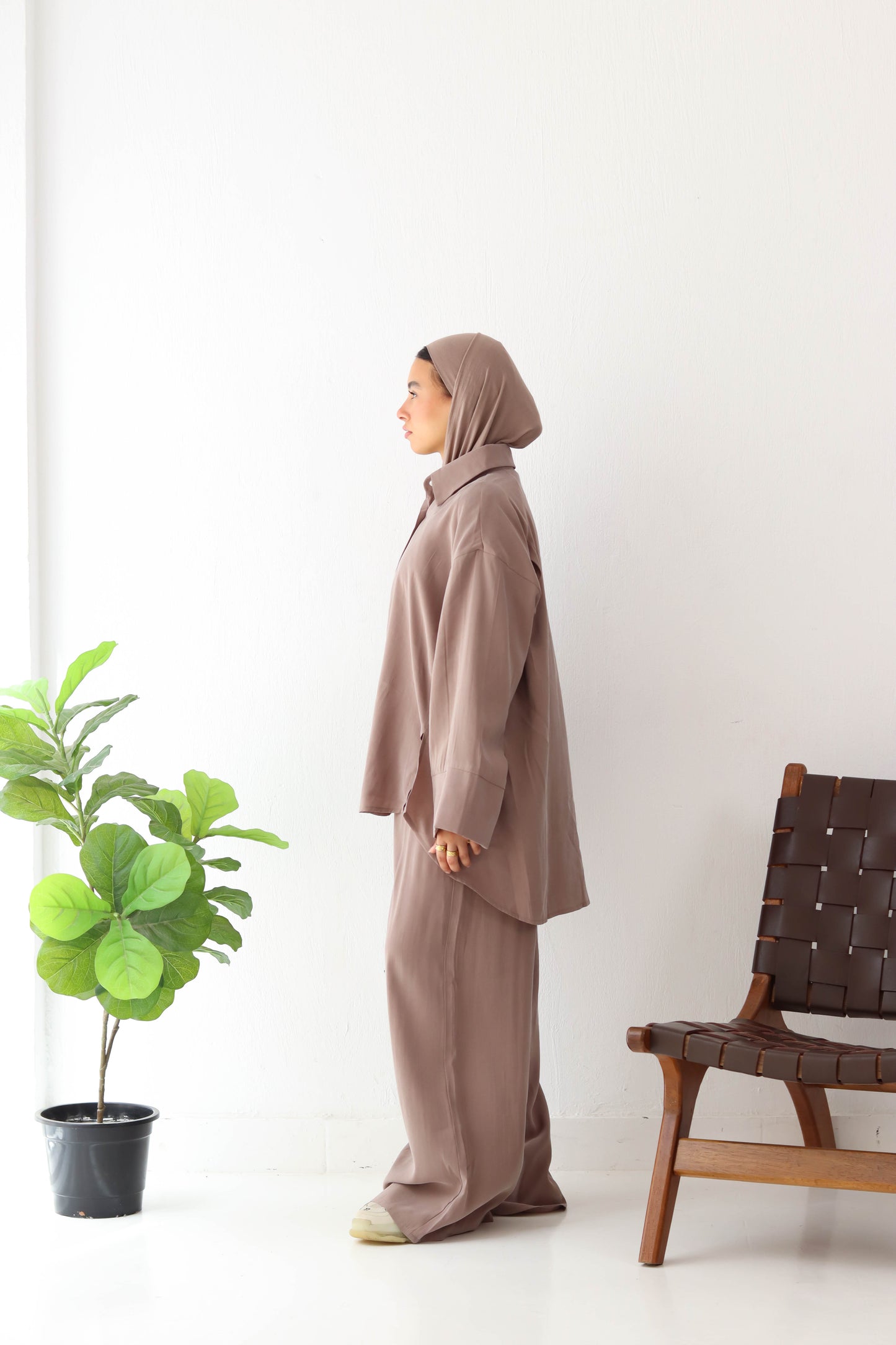 CAFE LAYAL SUIT