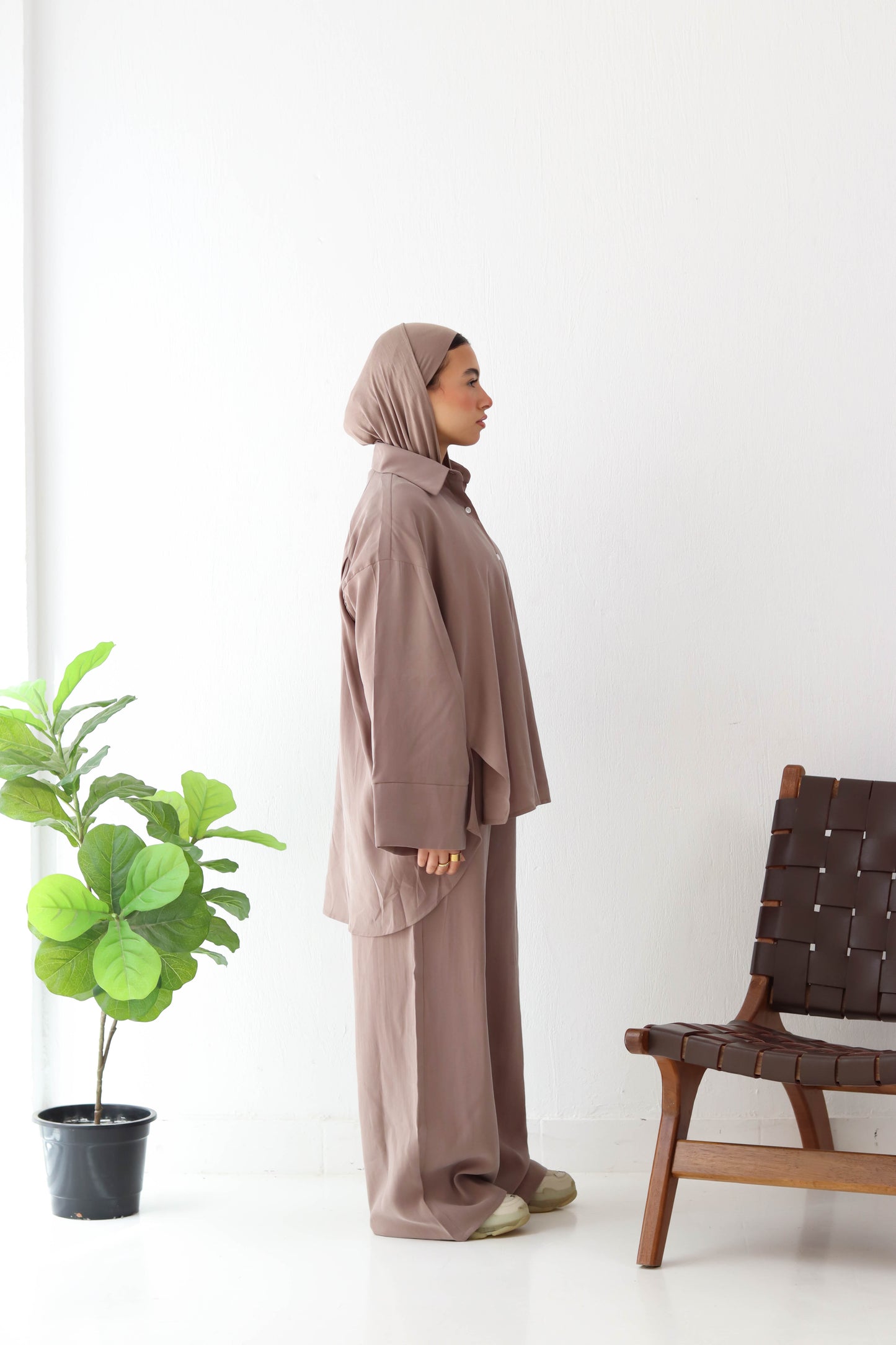 CAFE LAYAL SUIT