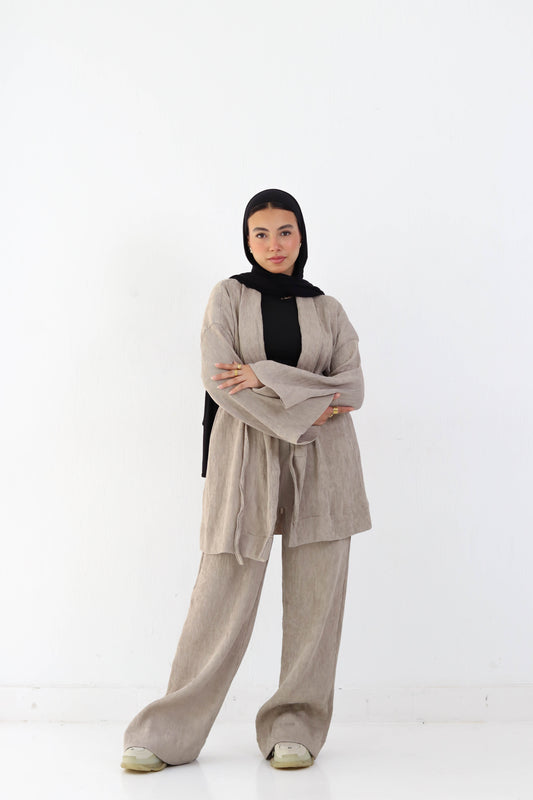 CAFE TARA SUIT